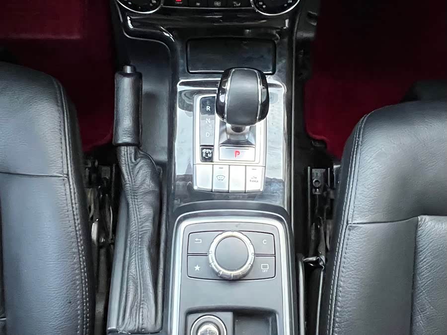 Mercedes-Benz G Class 2017 صورة سيارة #16