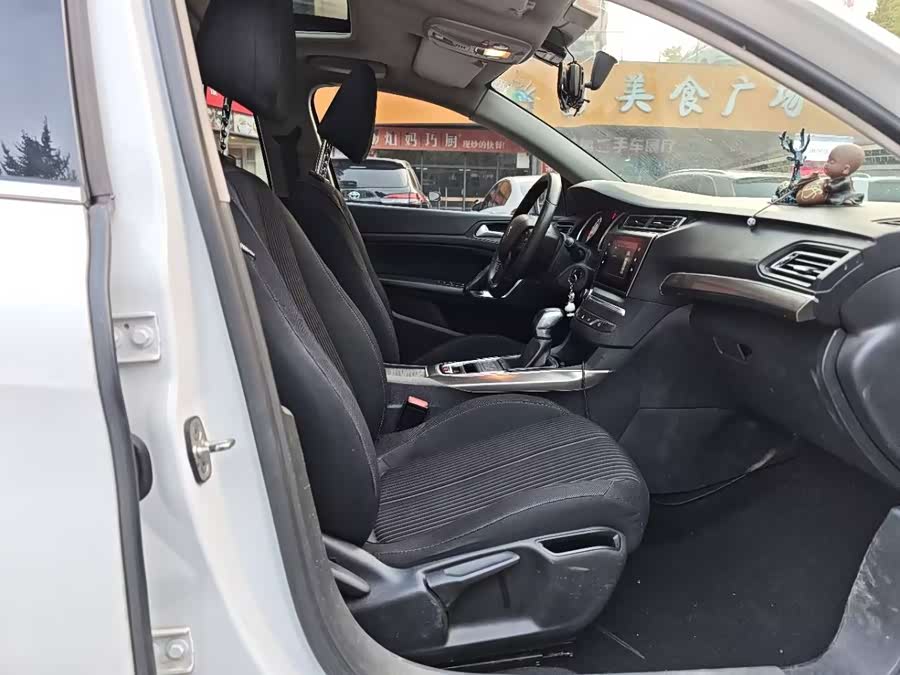 Peugeot 408 2018 #16 Peugeot 408 2018 car image #16