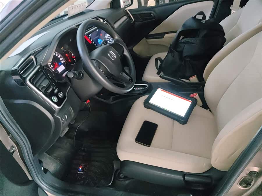 Honda Greiz 2018 car image #16