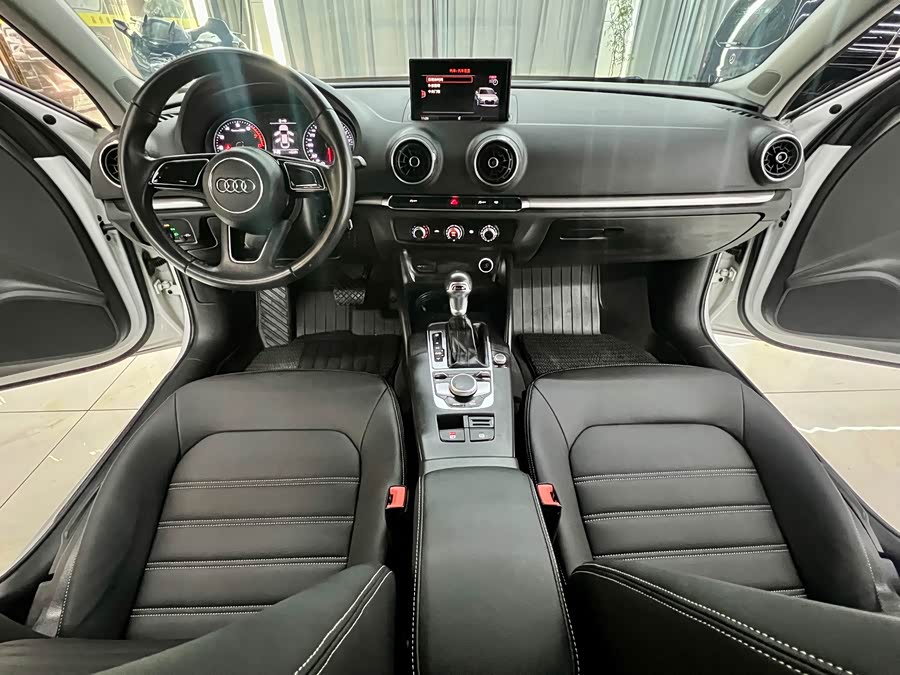 Audi A3 2017 car image #16