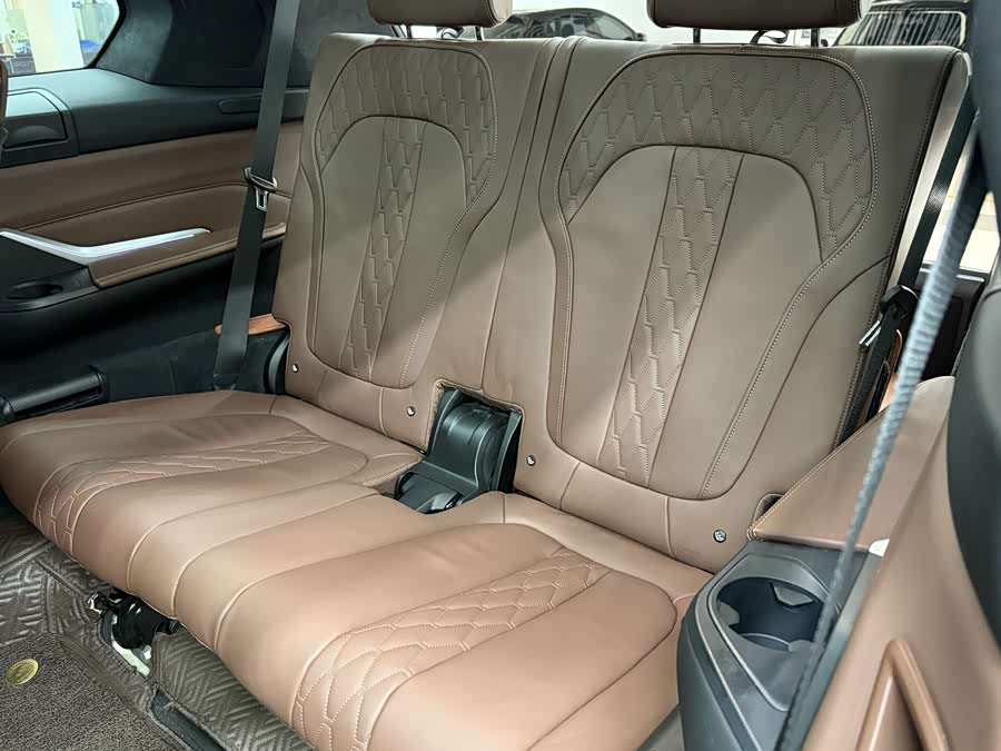 BMW X7 2020 immagine di auto #16