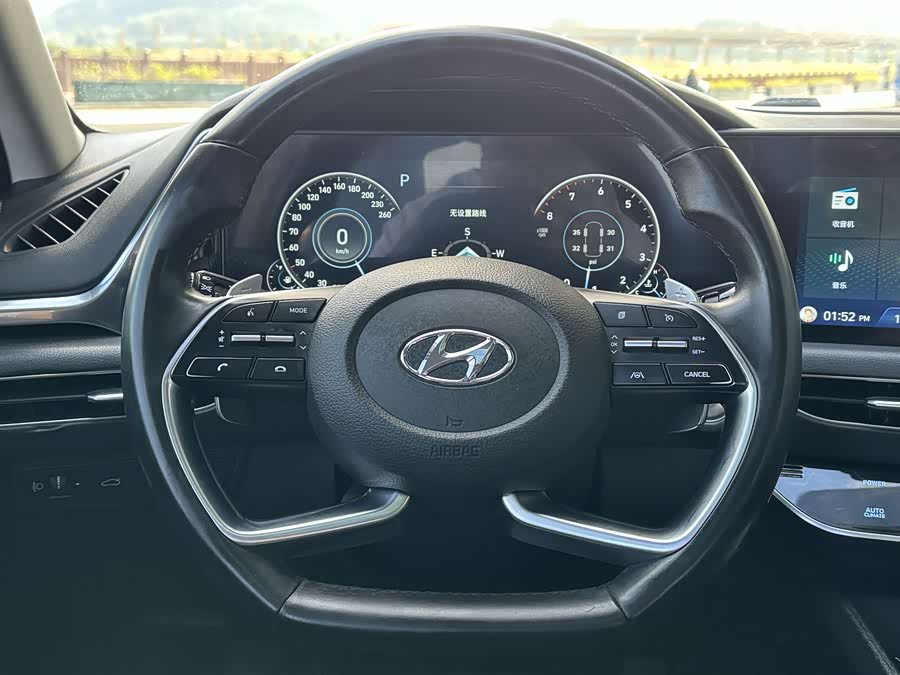 Hyundai Sonata 2020 immagine di auto #16