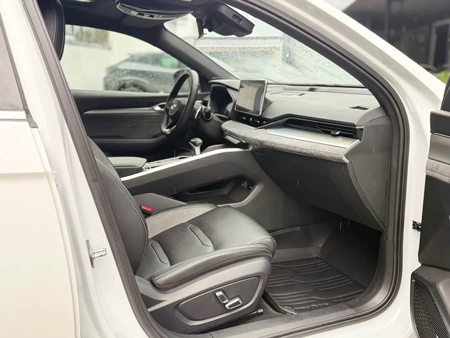 GEELY Preface 2022 #16 GEELY Preface 2022 car image #16
