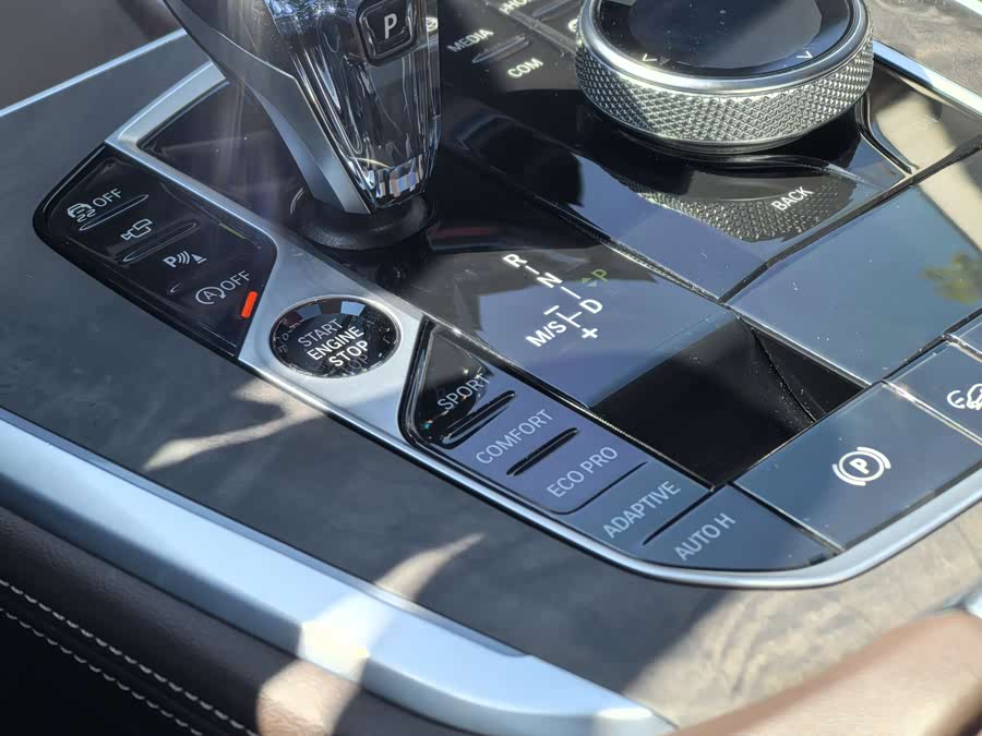 BMW X5 2022 car image #16