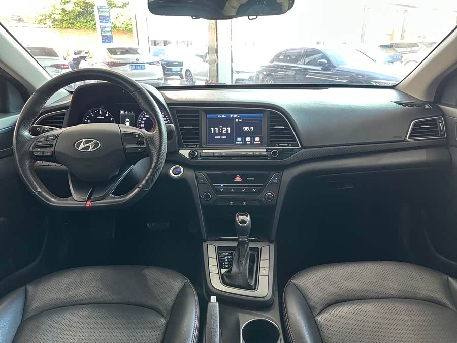 Hyundai Elantra AD 2019 car image #16