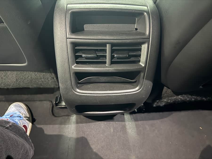 2018 #16 2018 car image #16