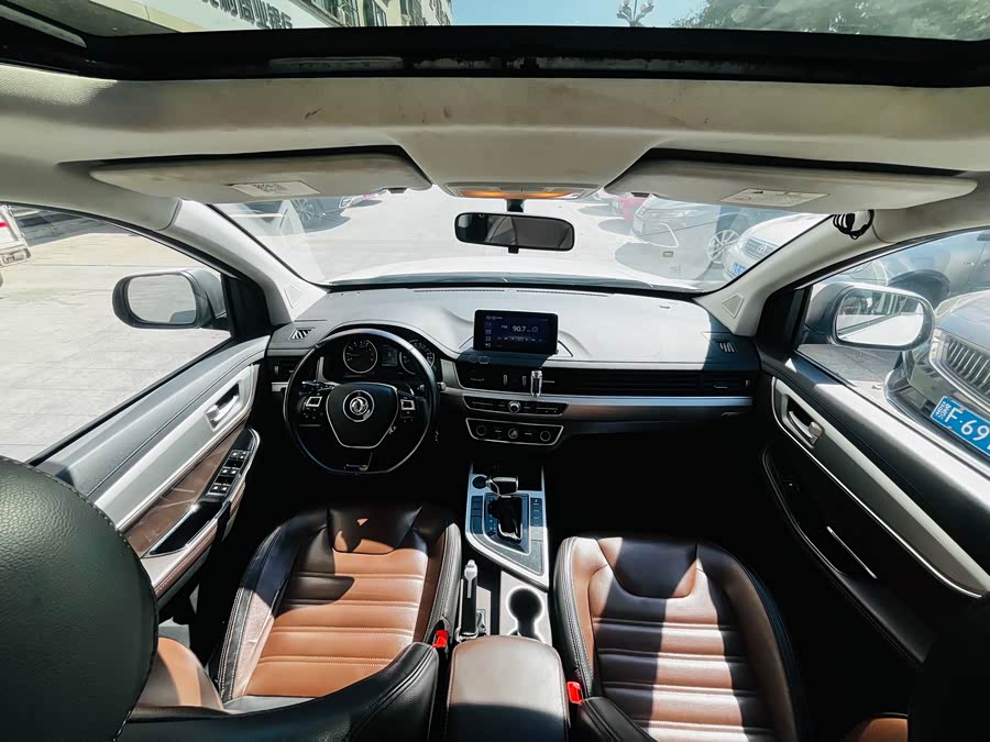 Forthing SX6 2018 car image #16