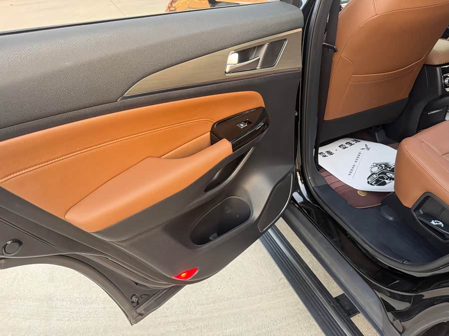 长安 长安CS95 2017 汽车图片 #16