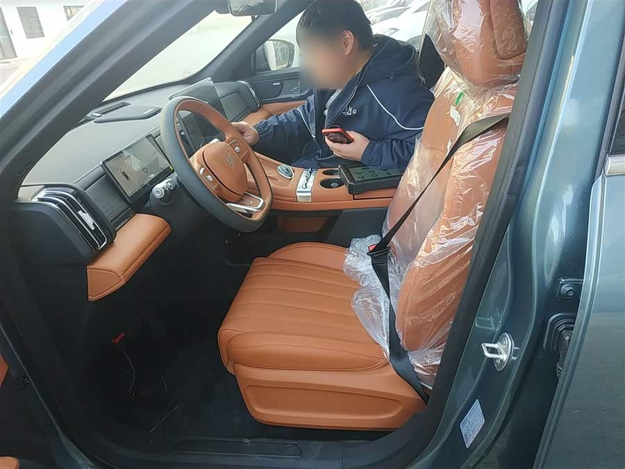 Jetour X70L 2025 #16 Jetour X70L 2025 car image #16