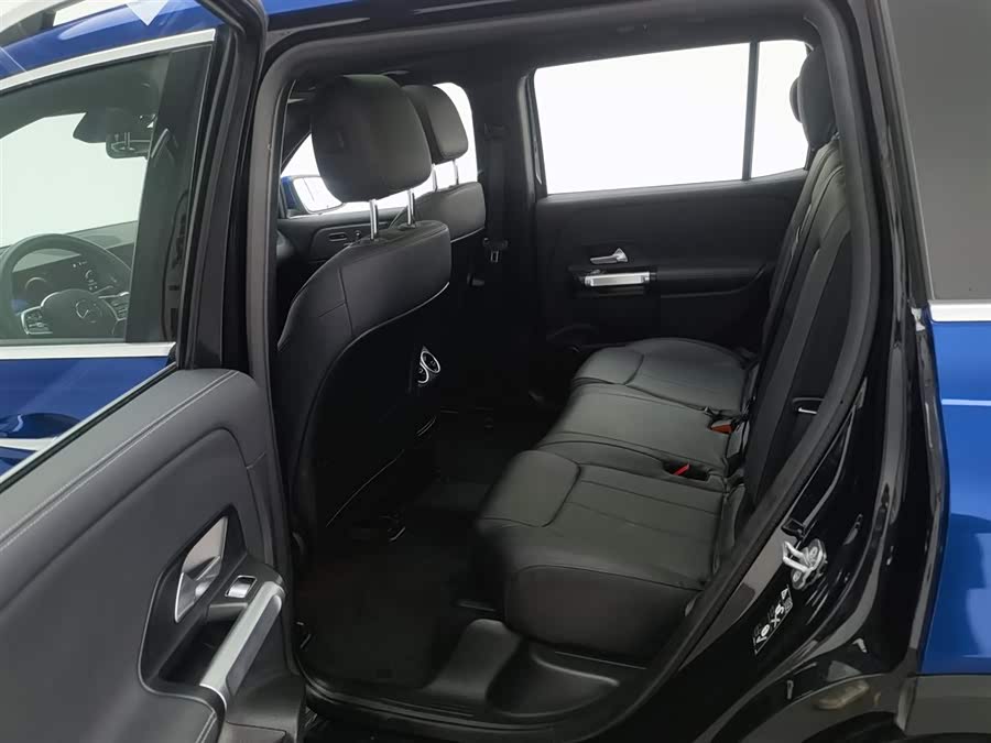 Mercedes-Benz EQB Class 2023 car image #16