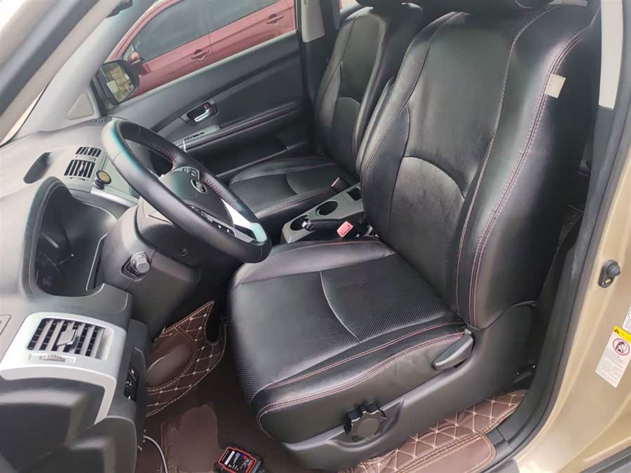 BYD S6 2014 car image #16