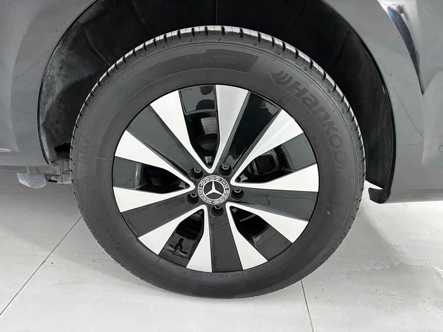 Mercedes-Benz Vito 2023 car image #16