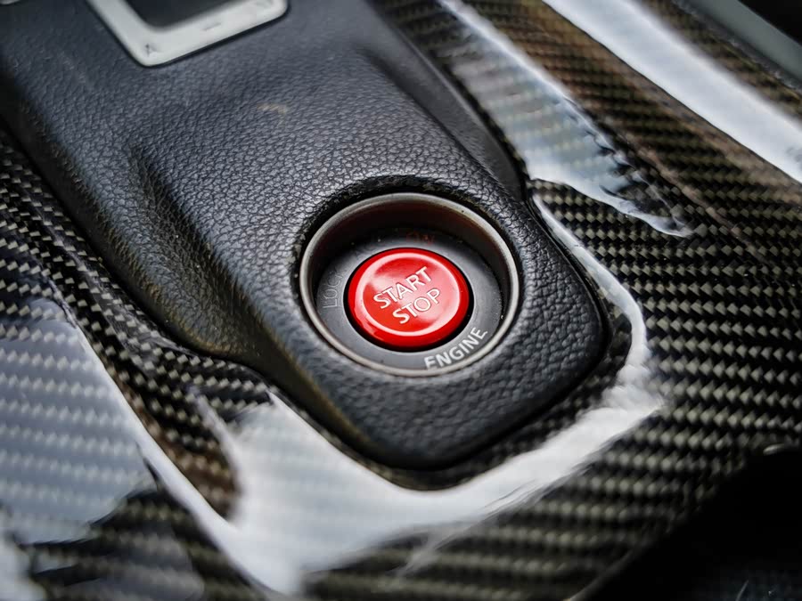 日产 日产GT-R 2010 汽车图片 #16