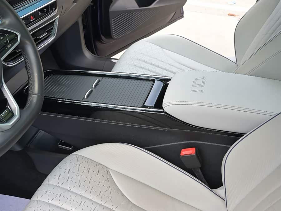 Volkswagen ID.6 X 2021 #16 Volkswagen ID.6 X 2021 car image #16