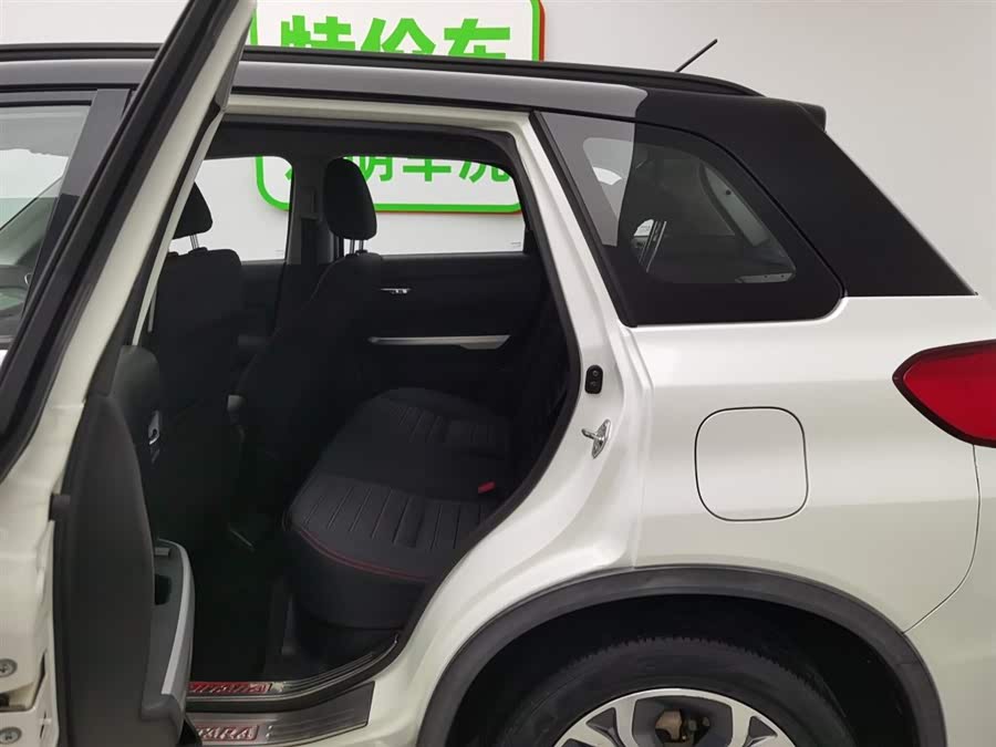 Suzuki Vitara 2017 immagine di auto #16