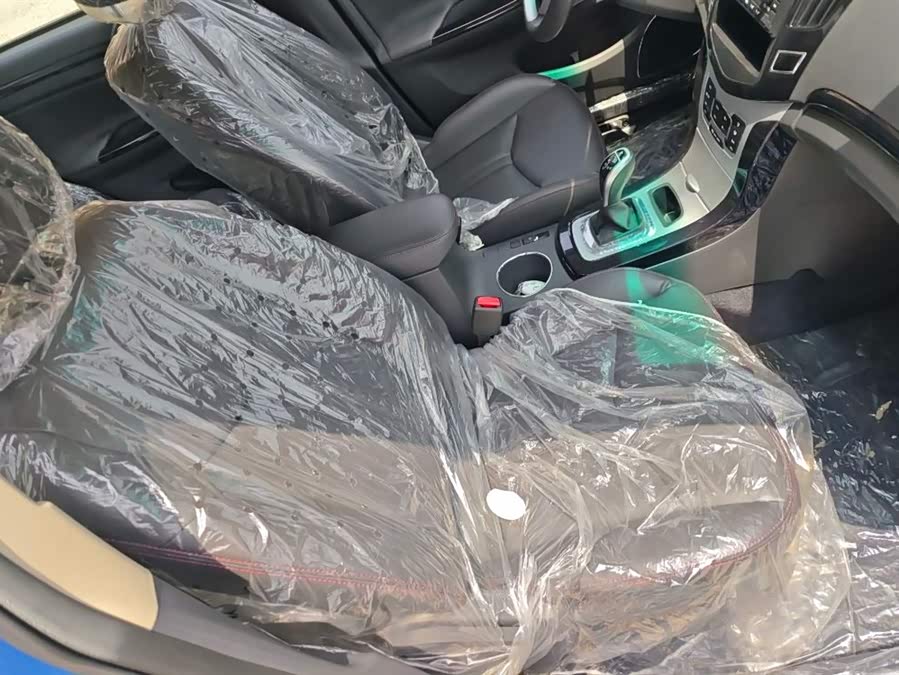 BYD e5 2022 car image #16