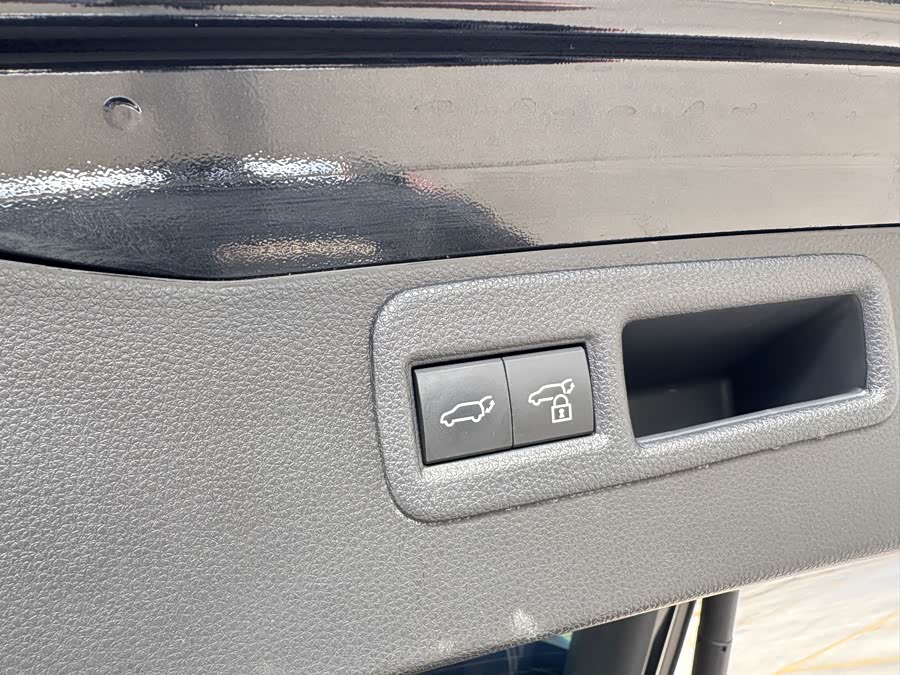 Toyota Venza 2024 immagine di auto #16