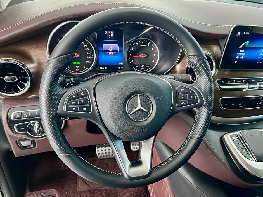 Mercedes-Benz V Class 2022 car image #16