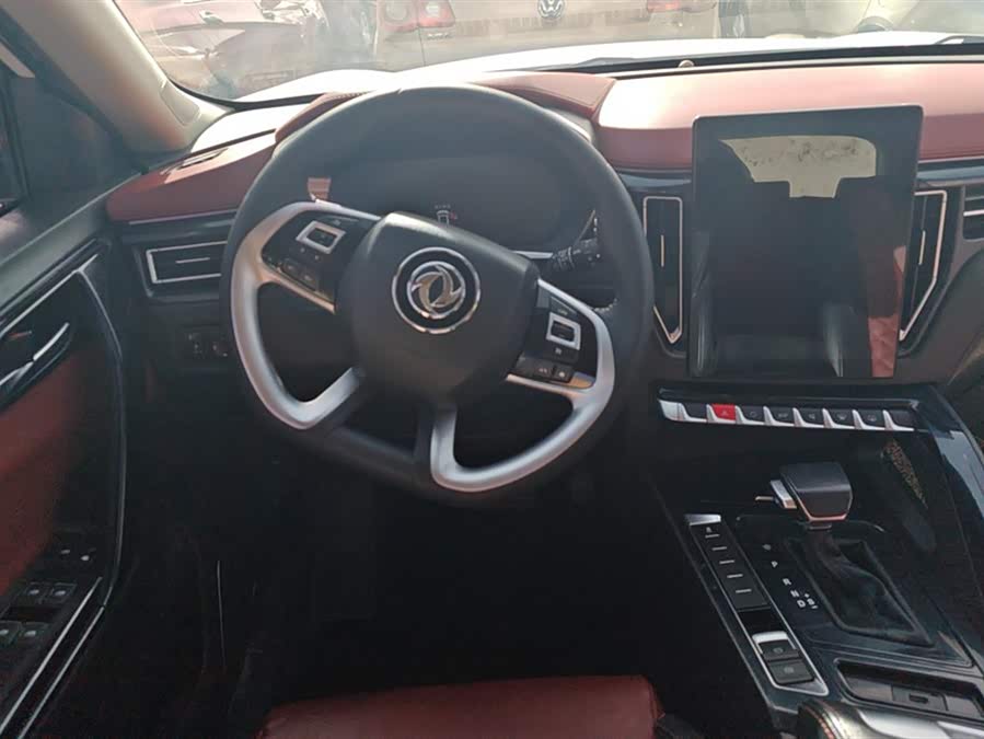 Forthing T5 2019 immagine di auto #16