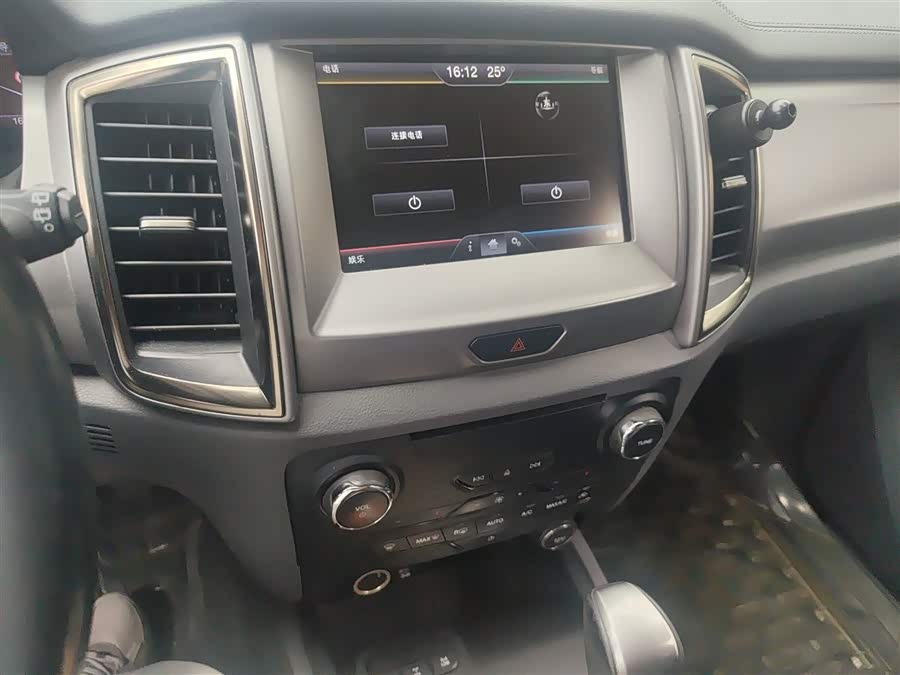 Ford Everest 2016 car image #16