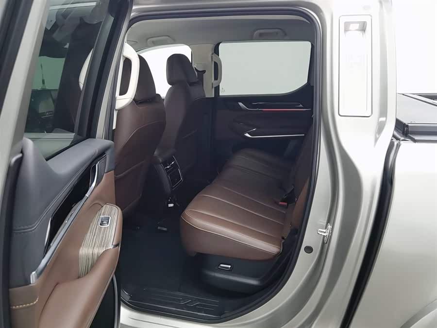 Great Wall Poer 2021 car image #16