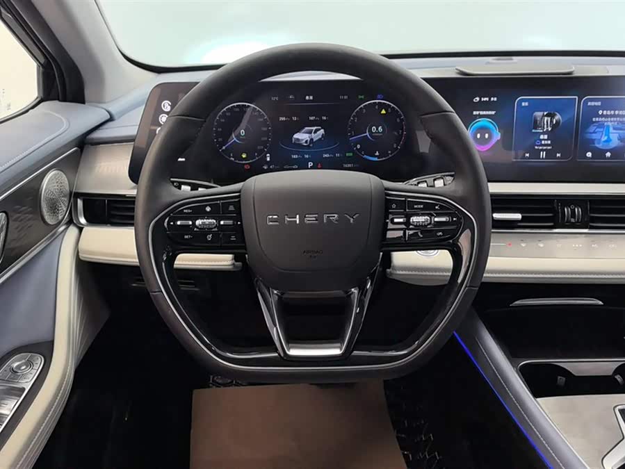 Chery Omoda 2023 car image #16