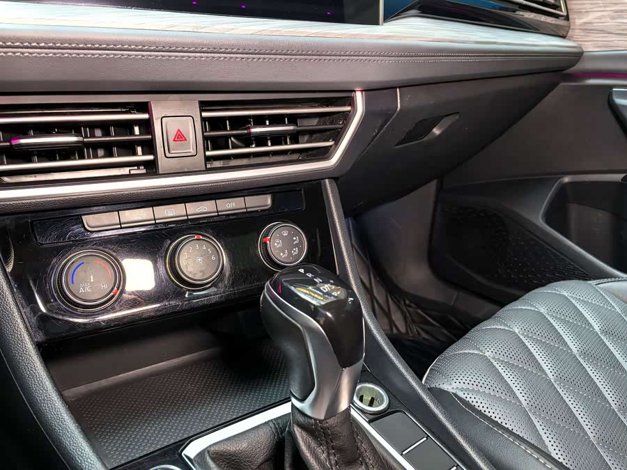 Volkswagen Sagitar 2022 #16 Volkswagen Sagitar 2022 immagine di auto #16