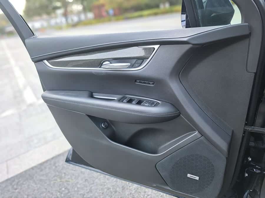 2021 car image #16
