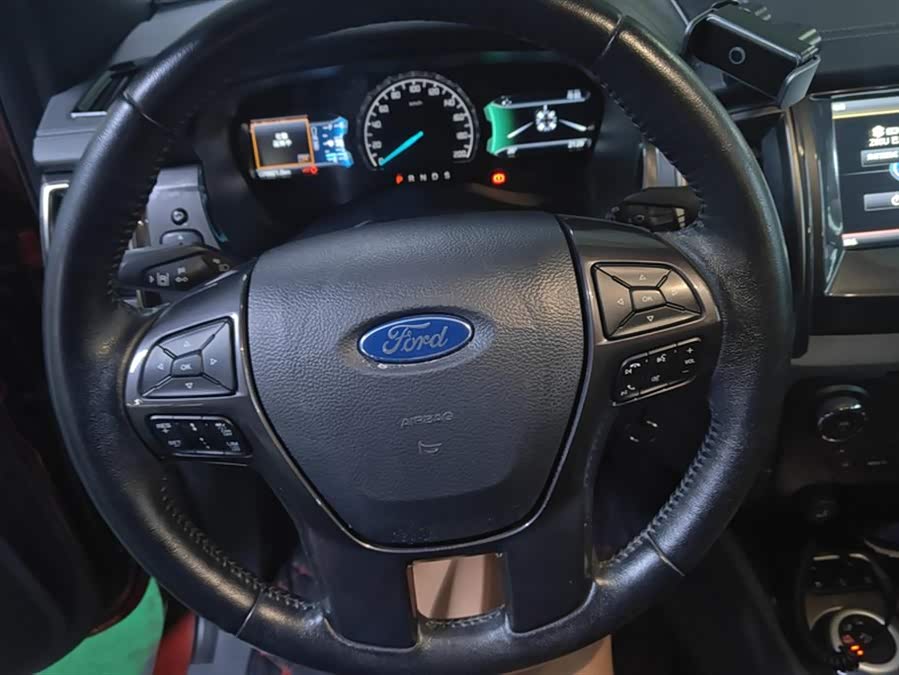 Ford Everest 2016 car image #16