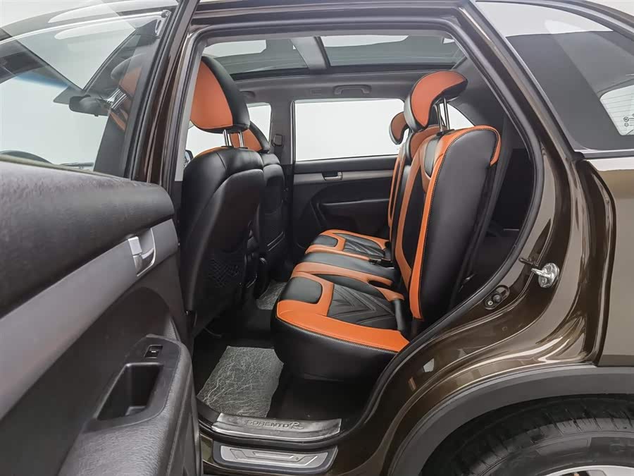 Kia Sorento 2014 immagine di auto #16