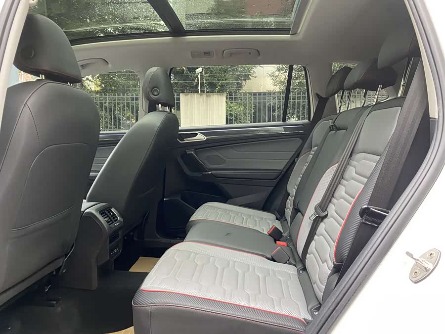 Volkswagen Tiguan L New Energy 2023 изображение автомобиля #16