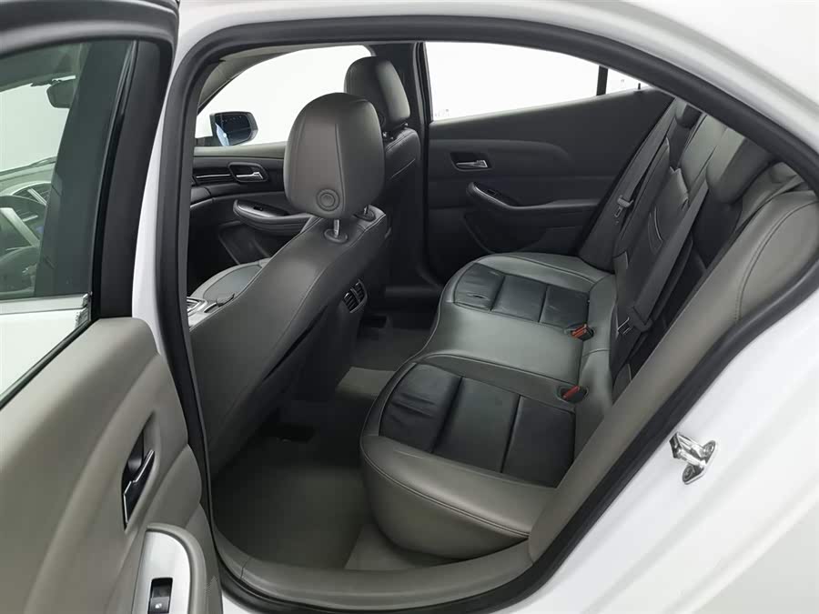 Chevrolet Malibu XL 2021 car image #16