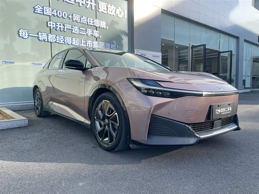 Toyota bZ3 2023 #16 Toyota bZ3 2023 immagine di auto #16