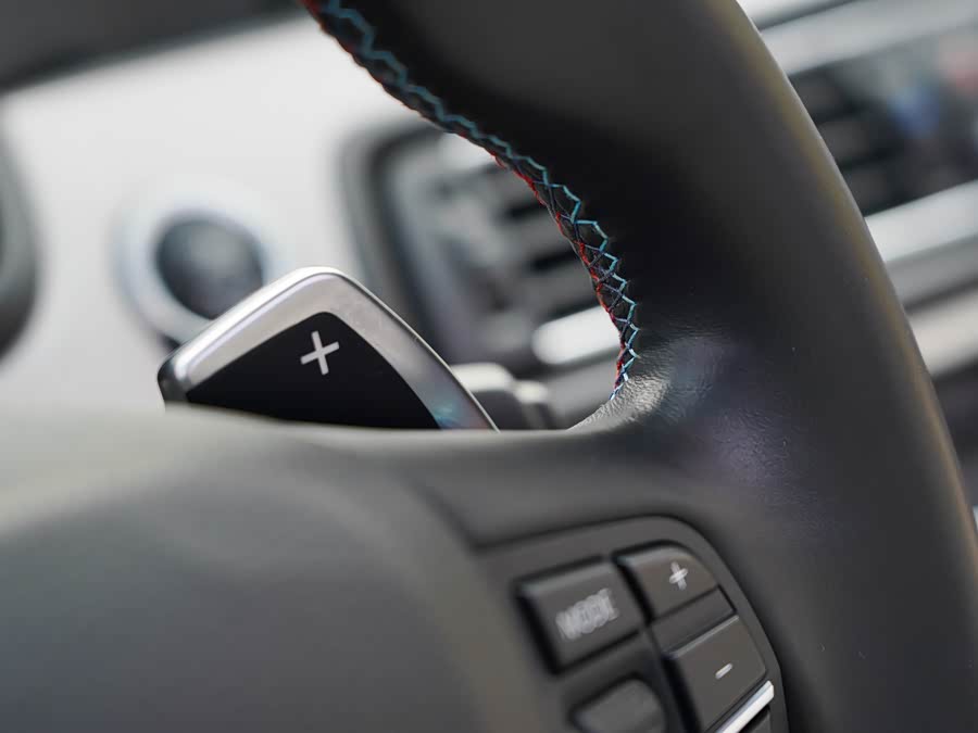 BMW M5 2012 #16 BMW M5 2012 car image #16