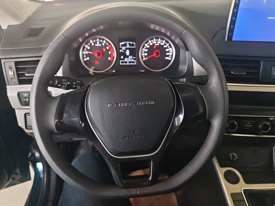 Forthing T5 2023 #16 Forthing T5 2023 immagine di auto #16