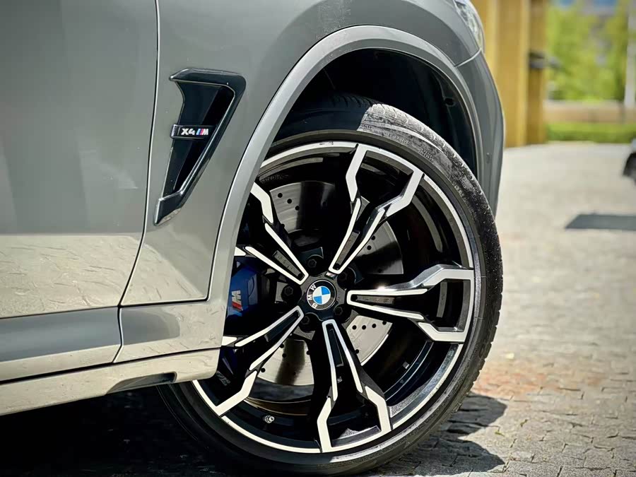 BMW X4 M 2020 car image #16