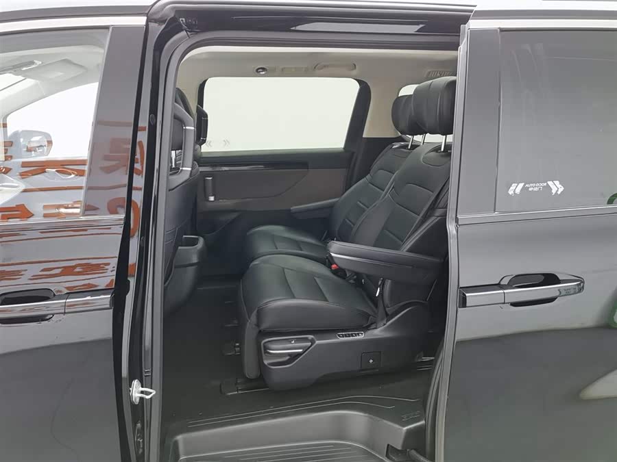 GAC Trumpchi E8 New Energy 2024 car image #16