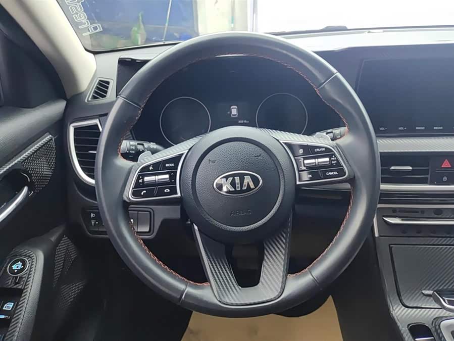 Kia Stonic 2019 car image #16