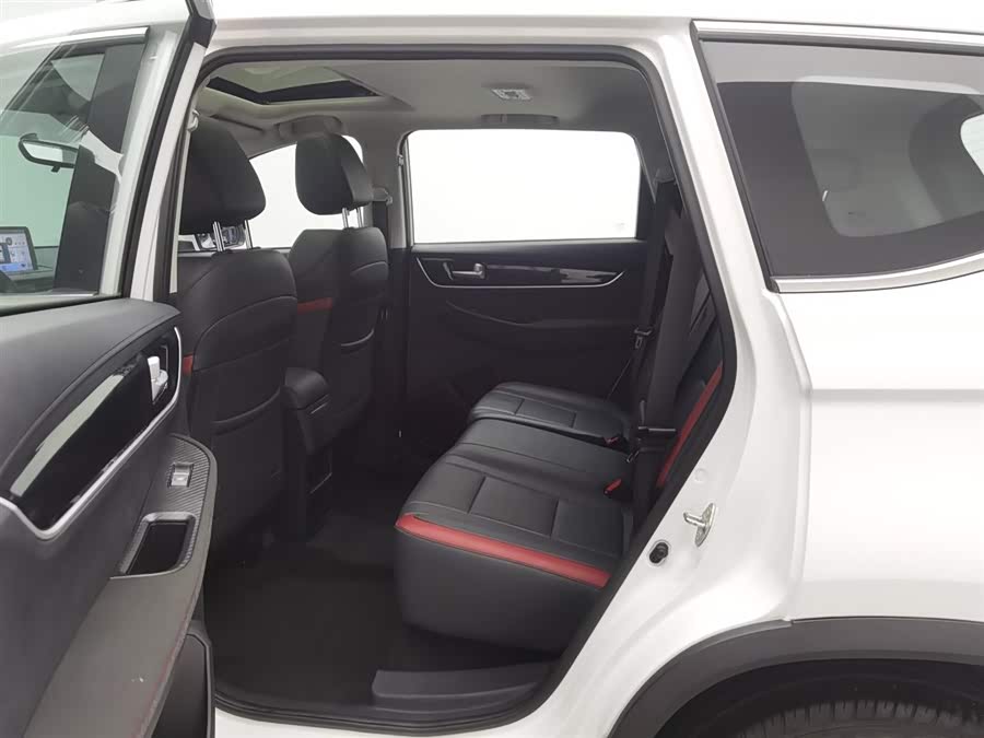 T5 2023 car image #16
