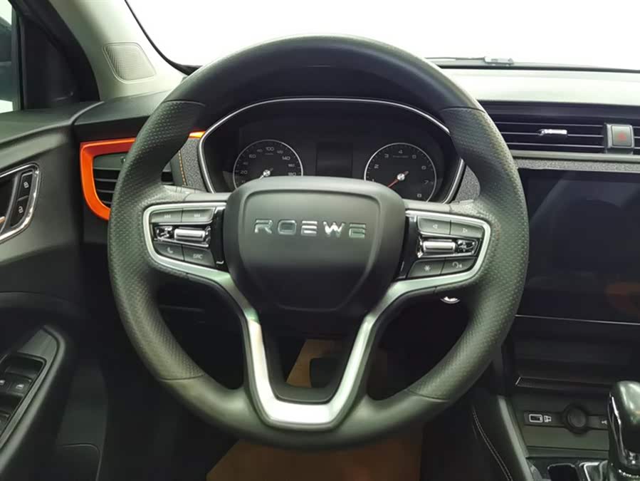 Roewe RX3 2022 car image #16