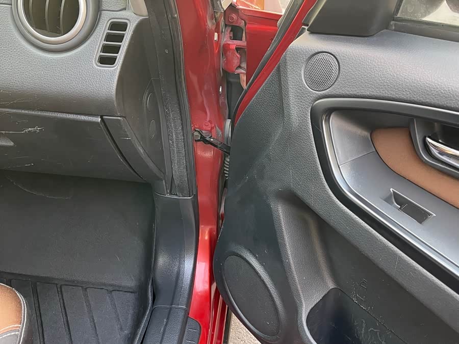 铃木 天语 SX4 2015 汽车图片 #16