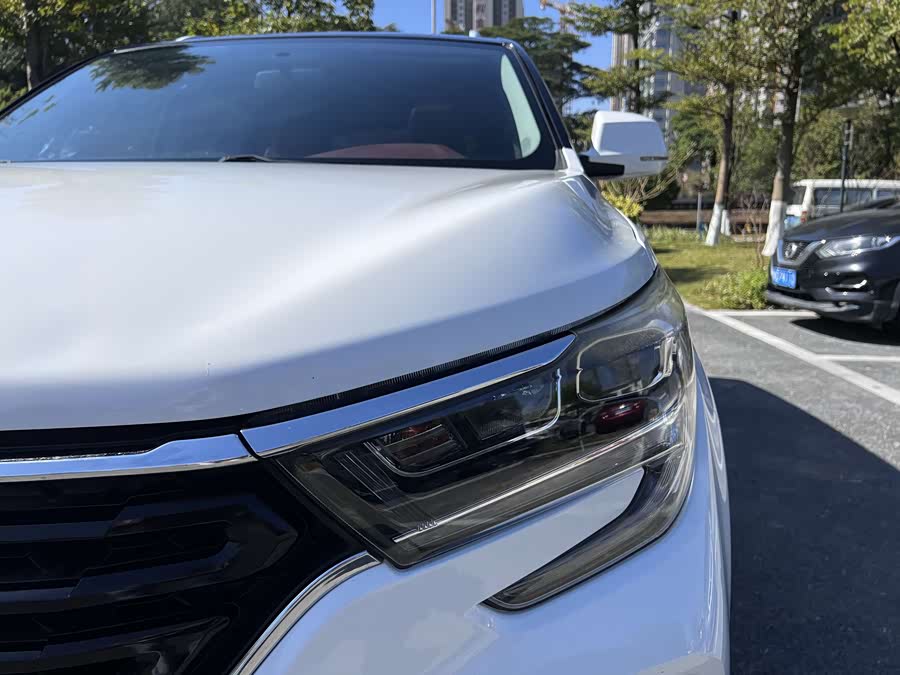 Forthing T5 2019 صورة سيارة #16