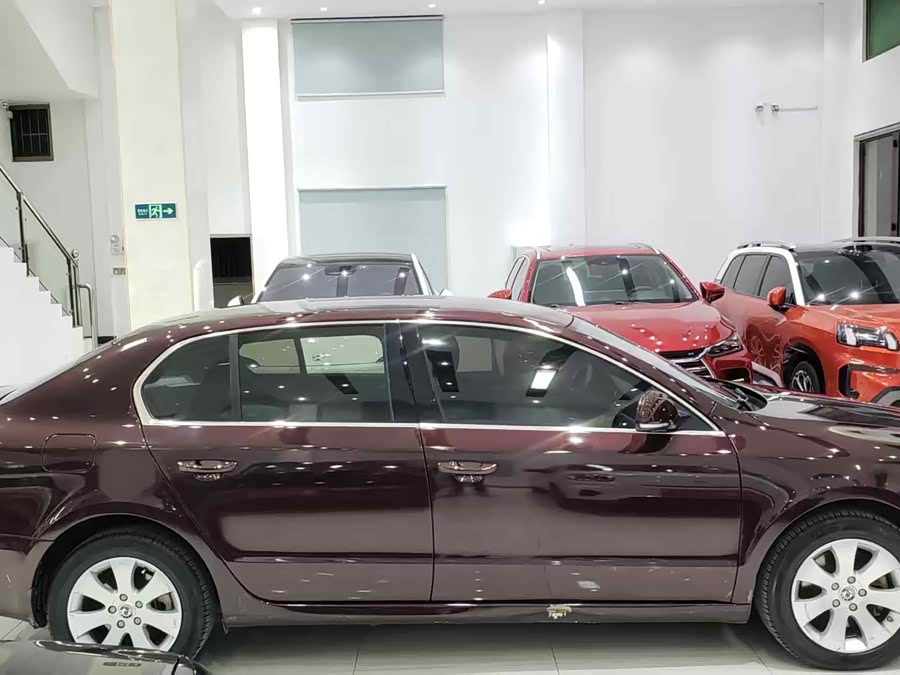 Skoda Superb 2012 imagen de coche #16