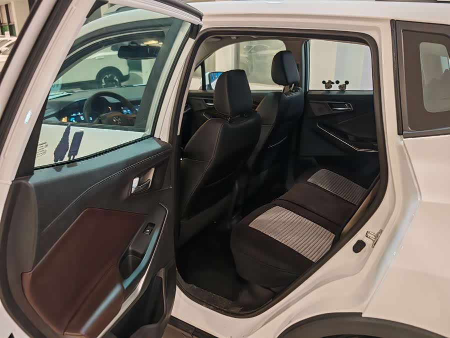 Changan CS15 2020 car image #16