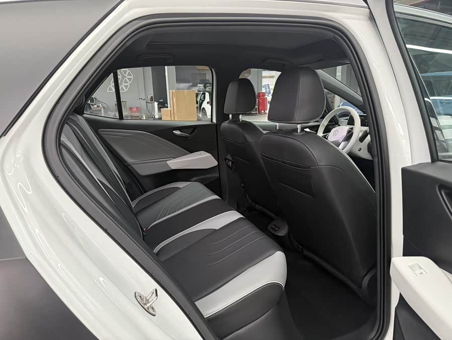 Volkswagen ID.3 2024 #16 Volkswagen ID.3 2024 car image #16