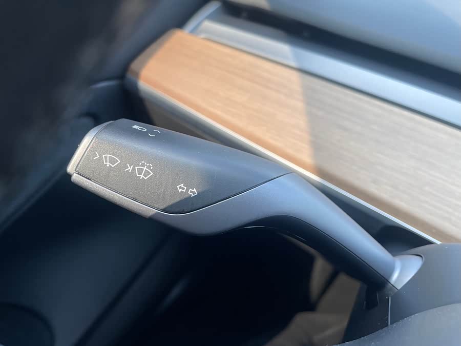 Tesla Model 3 2020 image de voiture #16