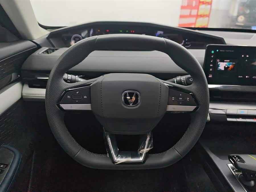 Changan UNI-V iDD 2023 #16 Changan UNI-V iDD 2023 car image #16