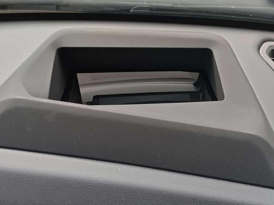 BMW iX1 2024 #16 BMW iX1 2024 car image #16