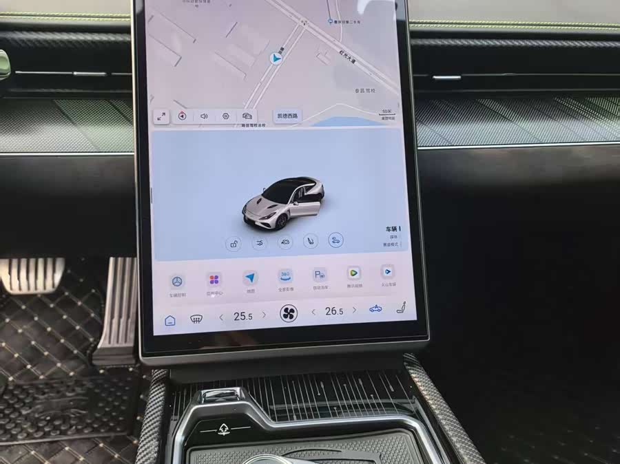 哪吒汽车 哪吒GT 2024 汽车图片 #16