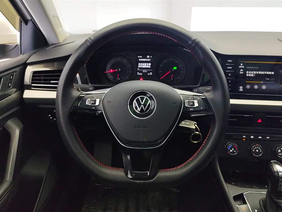 Volkswagen Lavida 2021 car image #16